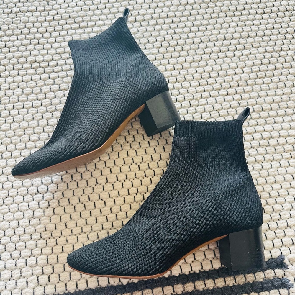 Everlane Black Glove Boot size 8.5